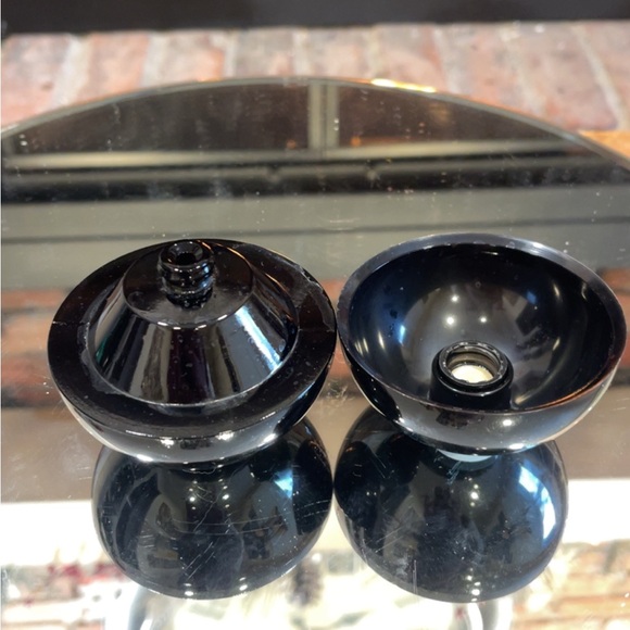 ‘73 - Avon - 8 Ball Decanter w/ Avon Spicy Aftershave - Picture 4 of 6